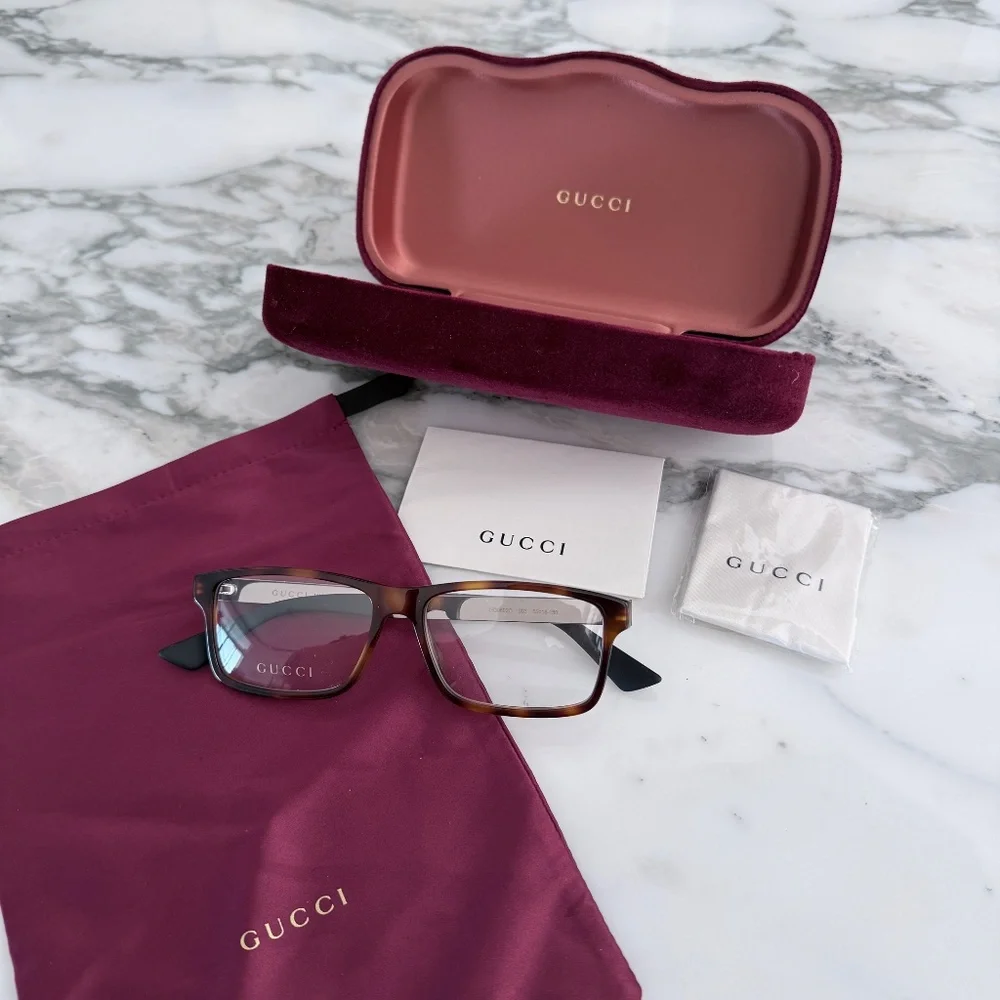 Gucci Eyeglasses, Tortoise brown, GG0692O, 55/16 150